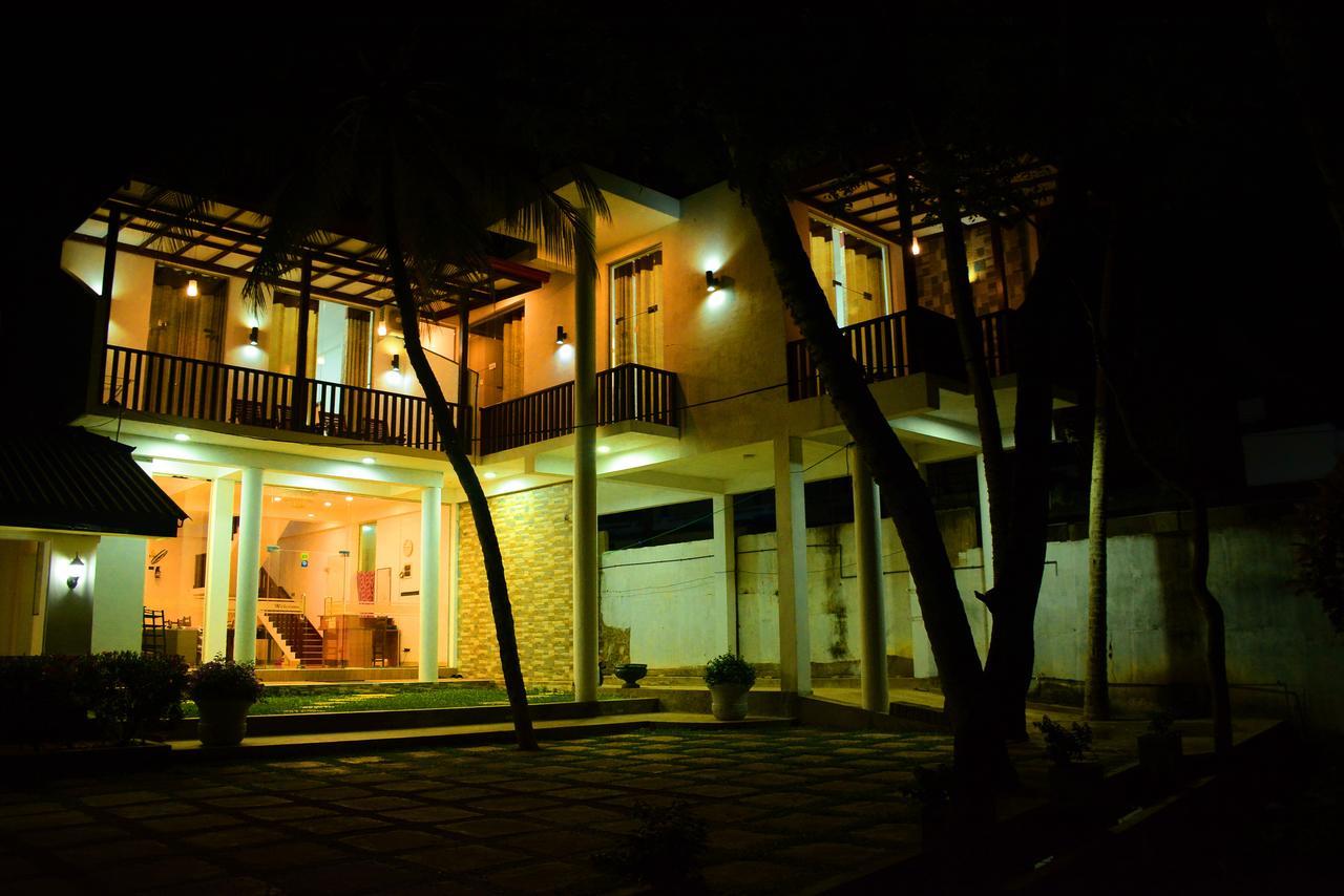 Sea View Tourist Inn Tangalle Zewnętrze zdjęcie